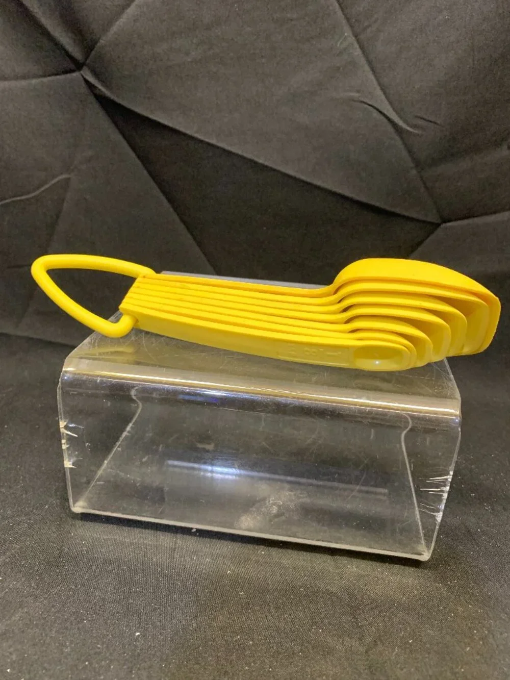 VTG 1970's Yellow Tupperware Measuring Spoo Set of 6 Stackable Kitchenware